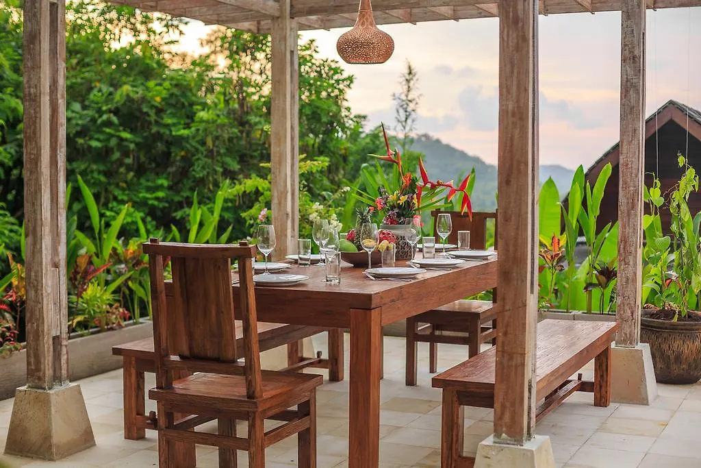 Sunhouse, Mandala Village Улувату