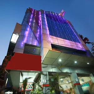 https://oyo-4824-hotel-star.kerala-hotels.net